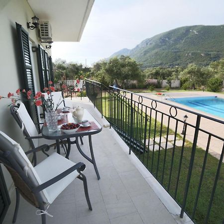 Villa Adonis Halikounas Экстерьер фото