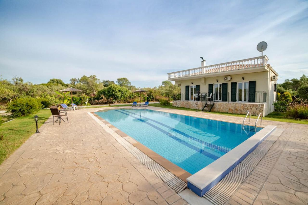 Villa Adonis Halikounas Экстерьер фото