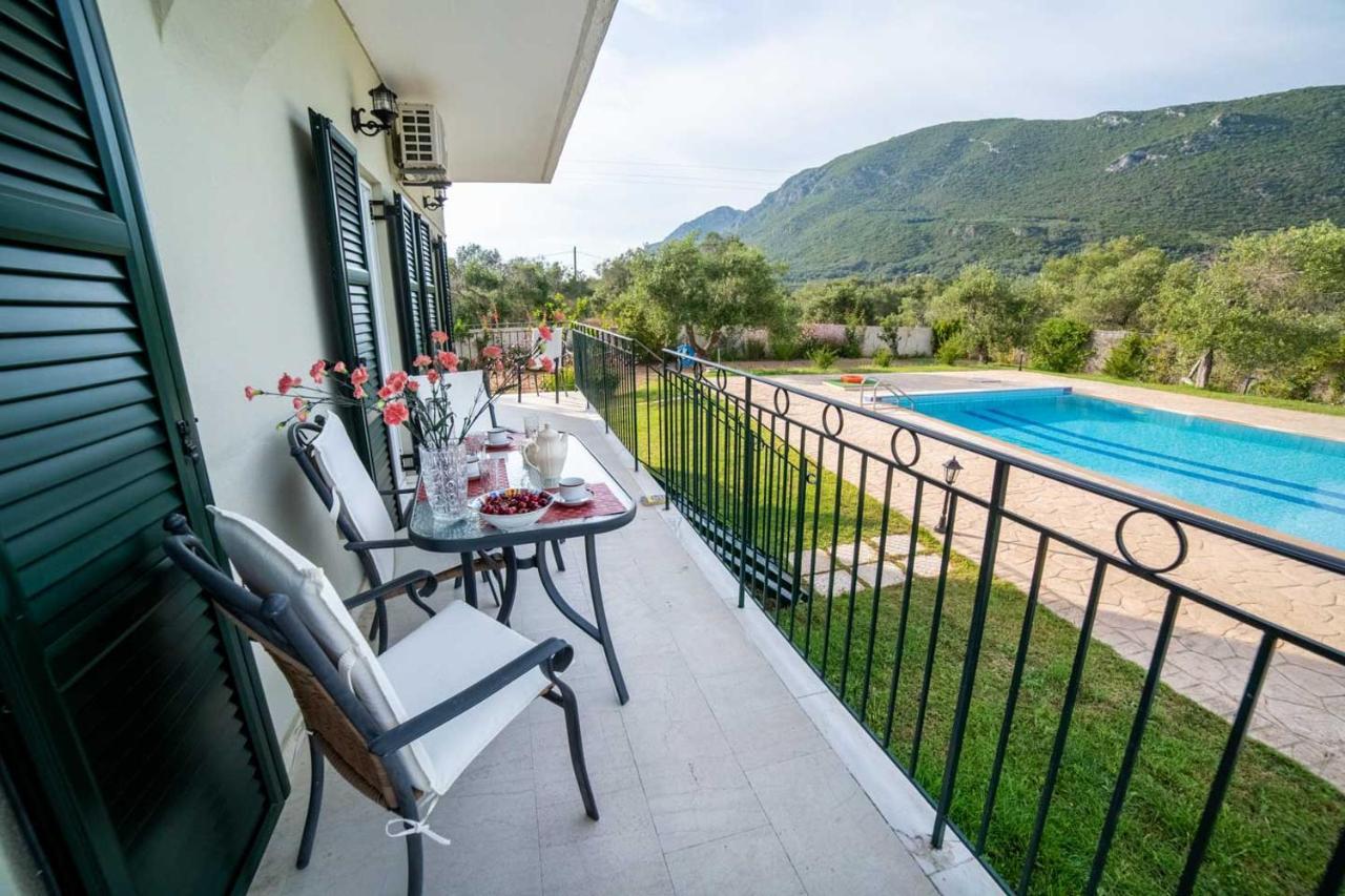 Villa Adonis Halikounas Экстерьер фото