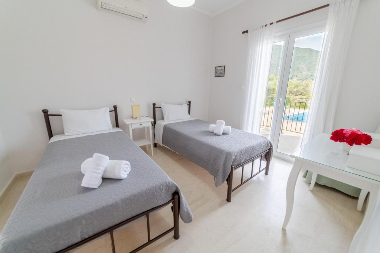 Villa Adonis Halikounas Экстерьер фото