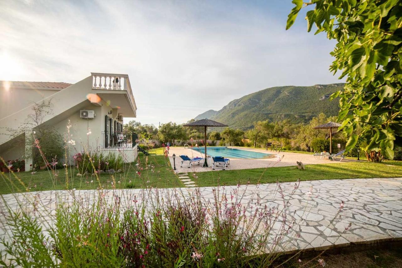 Villa Adonis Halikounas Экстерьер фото