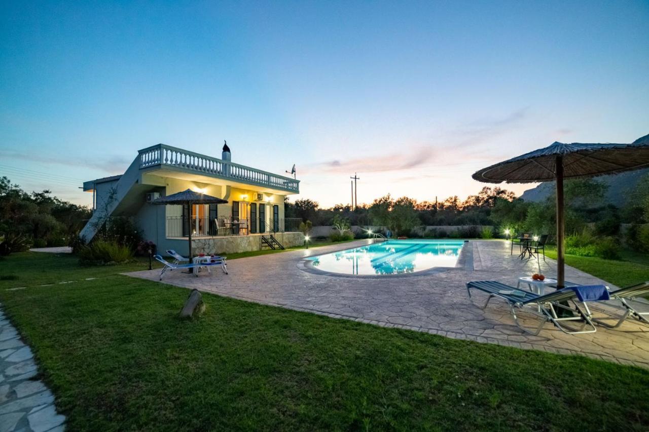 Villa Adonis Halikounas Экстерьер фото