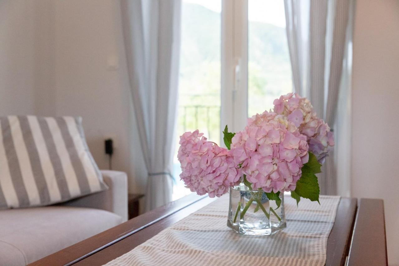 Villa Adonis Halikounas Экстерьер фото